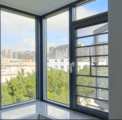 Jendela Swing Aluminium Casement 1.2mm yang dapat disesuaikan Desain Modern