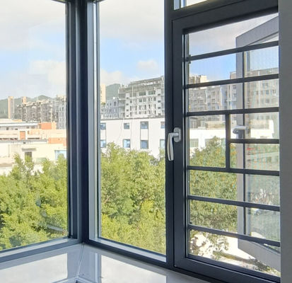 Jendela Swing Aluminium Casement 1.2mm yang dapat disesuaikan Desain Modern