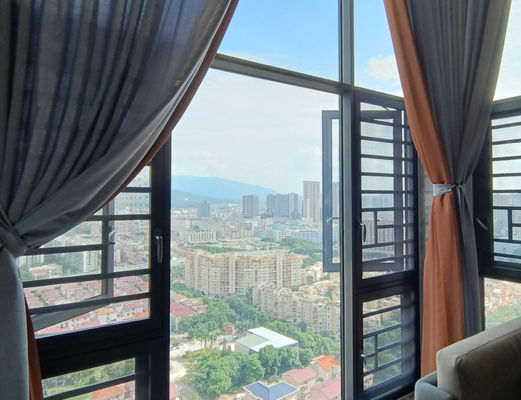 Aluminium Frame Swing Out Windows Disesuaikan Dengan Tempered Insulated Glass