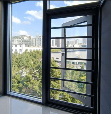 High Grade Aluminium Swing Window Dengan Multi Point Locking Dan Tempered Insulated Glass