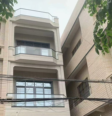 Compact Aluminium U Channel Glass Railing Waterproof Aluminium Glass Balustrade