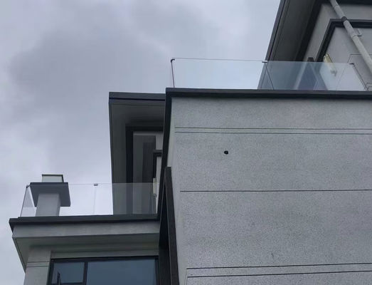 Balkon Aluminium U Channel Glass Railing Berkelanjutan U Channel Balustrade