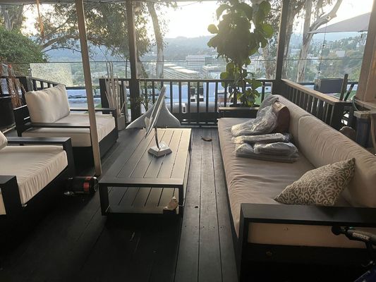 Deck Frameless U Channel Glass Railing Powder Coating Untuk Perumahan