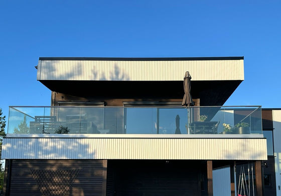 LED Cahaya Kaca Balustrade Aluminium Desain Balok Modern Frameless Tempered Glass Balkon Luar Balkon