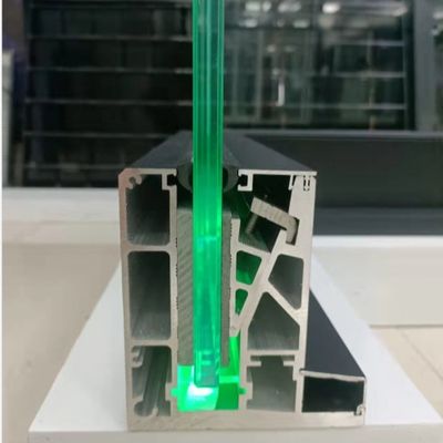 Pagar Kaca Saluran U Lampu LED Berwarna dengan Kaca Laminated 8-16mm dan Garansi Lebih dari 5 Tahun