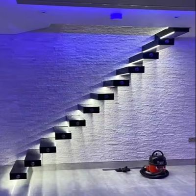 Tangga Kayu Terapung Interior Desain Elegan Dengan Red Oak / White Oak Tread