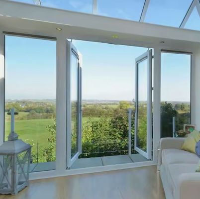 Desain yang kokoh pintu ayunan logam tahan angin untuk koridor hotel bubuk dilapisi permukaan finishing dan layar serangga termasuk