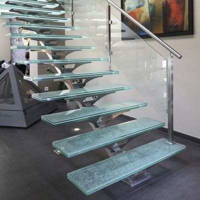 OEM/ODM Disesuaikan Desain Elegant Glass Stair Dengan Glass Railing Dan Auto Led