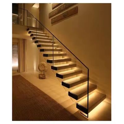 Tangga terapung kayu beech yang disesuaikan dengan pagar kaca dan lampu LED