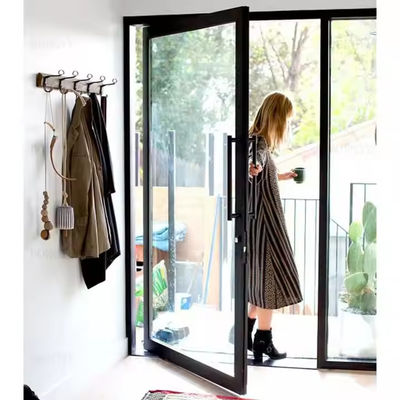 4-12mm Double Glazing Aluminium Pivot Door dengan Clear Glass dan Stainless Steel Screen Netting Material