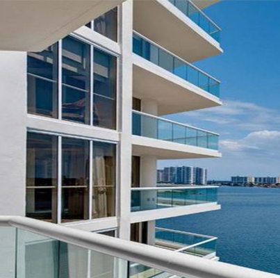 Anti Hurricane Safety Tempered Laminated Glass Exterior Railing Balustrade Untuk Balkon