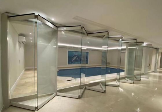 Ketahanan topan Kaca tempered Bifold Door Keamanan tinggi Disesuaikan