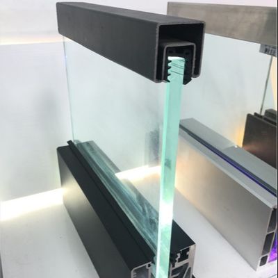 Stabil Tempered Glass Balkon Balustrade Kaca U Channel Sistem Dengan Aluminium Handrail