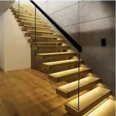Tangga Kayu Terapung Interior Desain Elegan Dengan Red Oak / White Oak Tread